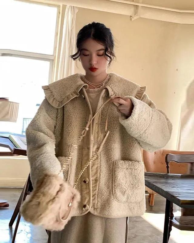 Manteau femme style laine col à volants - Image 2