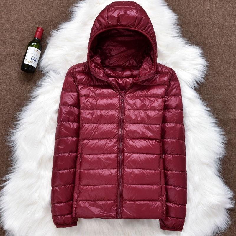 Veste élégante avec isolation luxueuse et capuche amovible - Image 8