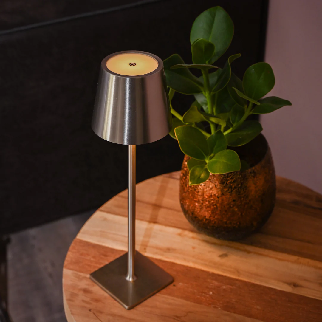 Lampe de table à intensité variable pour un éclairage chaleureux et élégant - Image 5