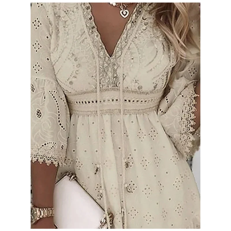Mini-Robe Élégante avec Décolleté en V et Coupe Décontractée - Image 4