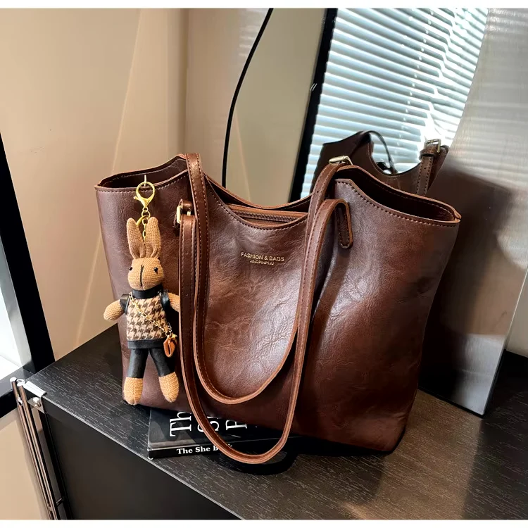 Sac fourre-tout femme spacieux avec doubles poignées - Image 9