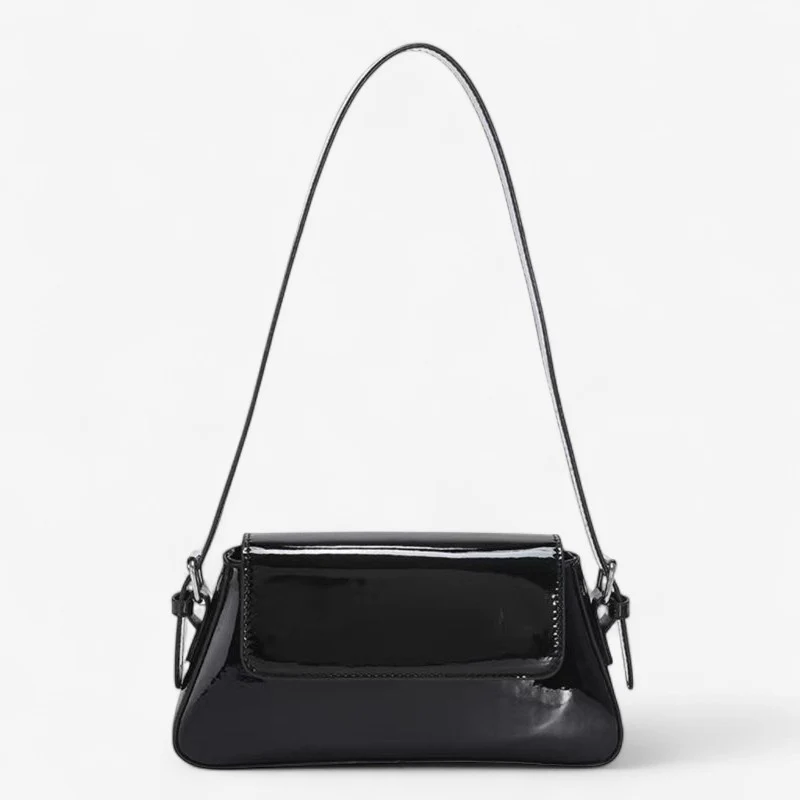 Petit sac à main en cuir avec fermeture à bouton