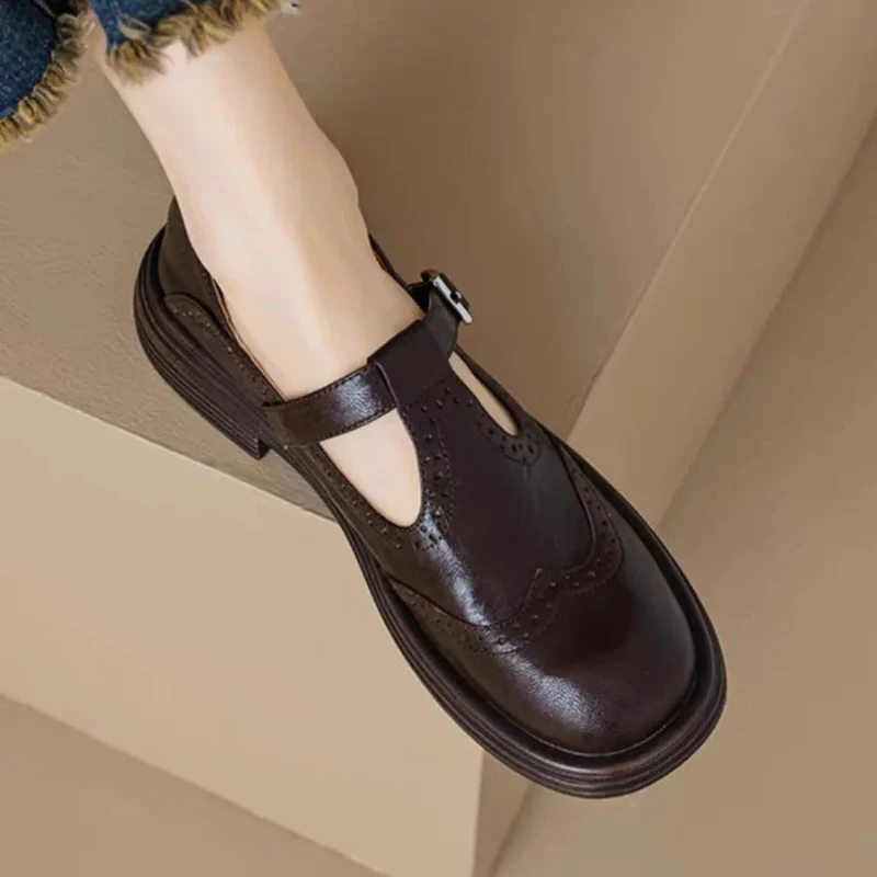 Chaussures à bout rond avec boucle ajustable et semelle antidérapante - Image 3