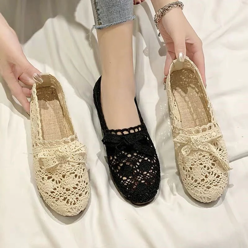 Chaussures plates à bout rond pour femme avec design perforé - Image 6