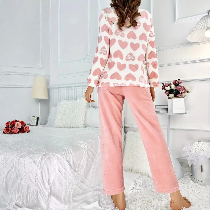 Pyjama femme deux-pièces motifs cœur et ours - Image 5