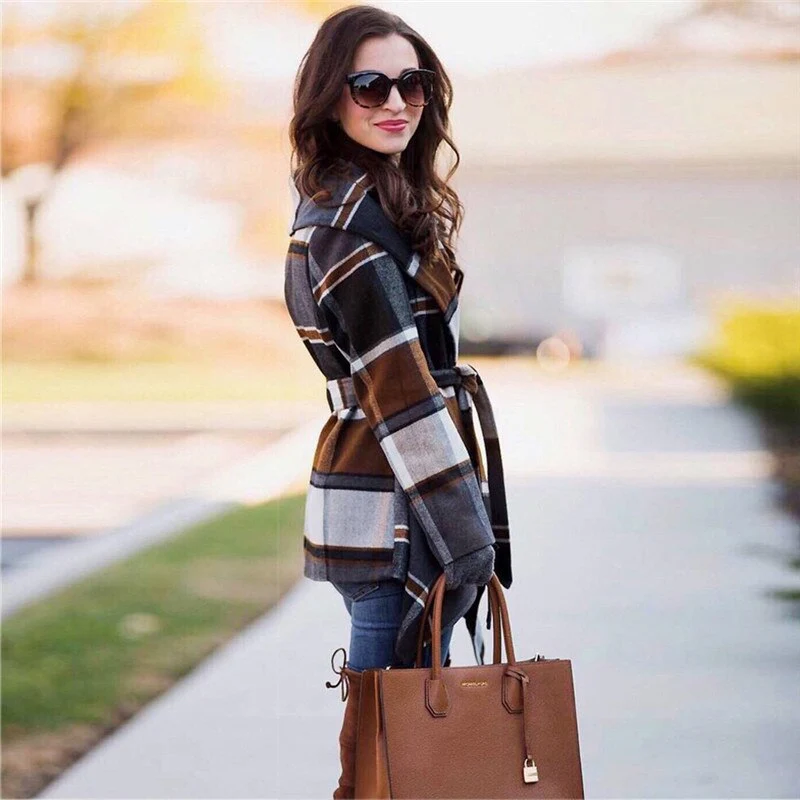 Manteau à carreaux femme col châle avec ceinture - Image 3