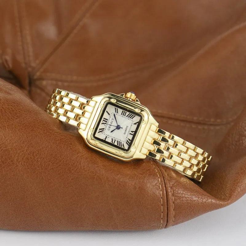 Montre femme carrée avec chiffres romains - Image 2