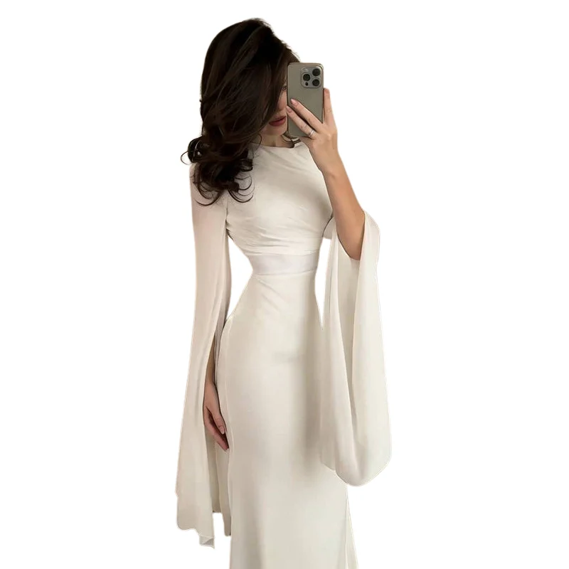 Robe maxi à manches longues avec encolure ronde