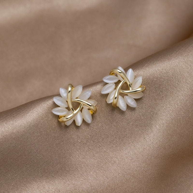 Boucles d’oreilles Dahlia pétales élégantes - Image 2