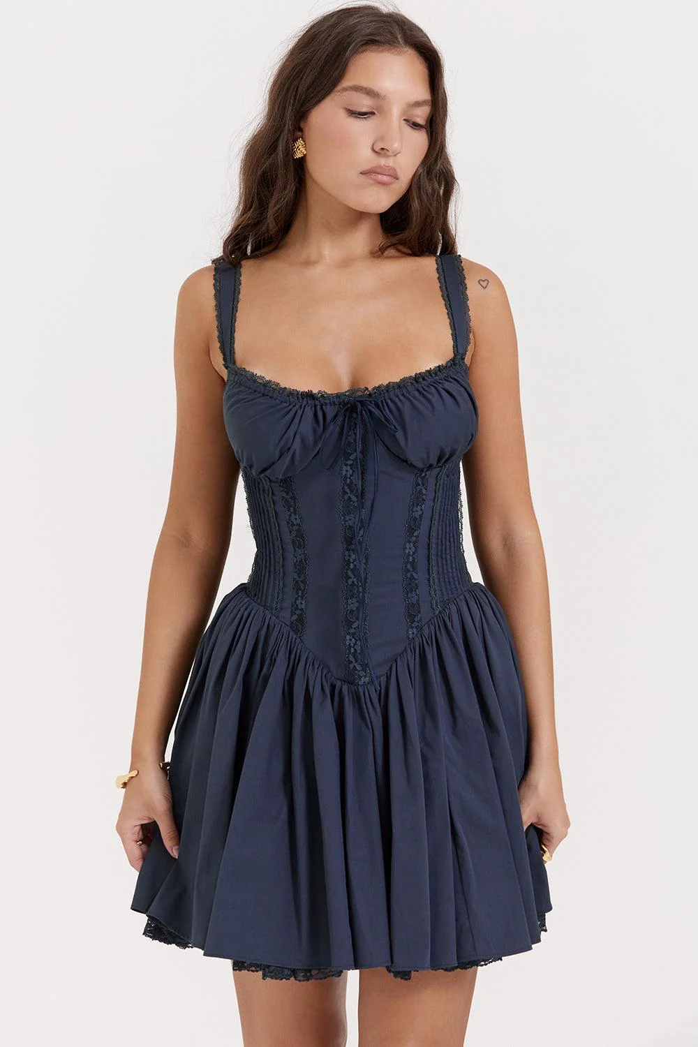 Daphné - Mini robe chic sans manches - Image 8