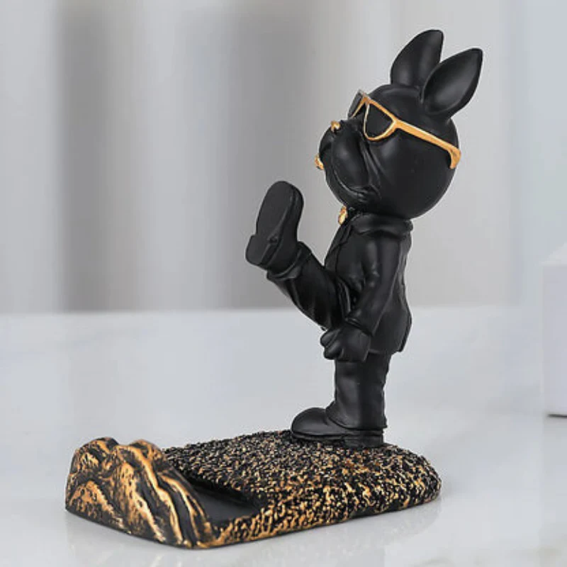 Statue de bulldog en résine avec support téléphone - Image 4