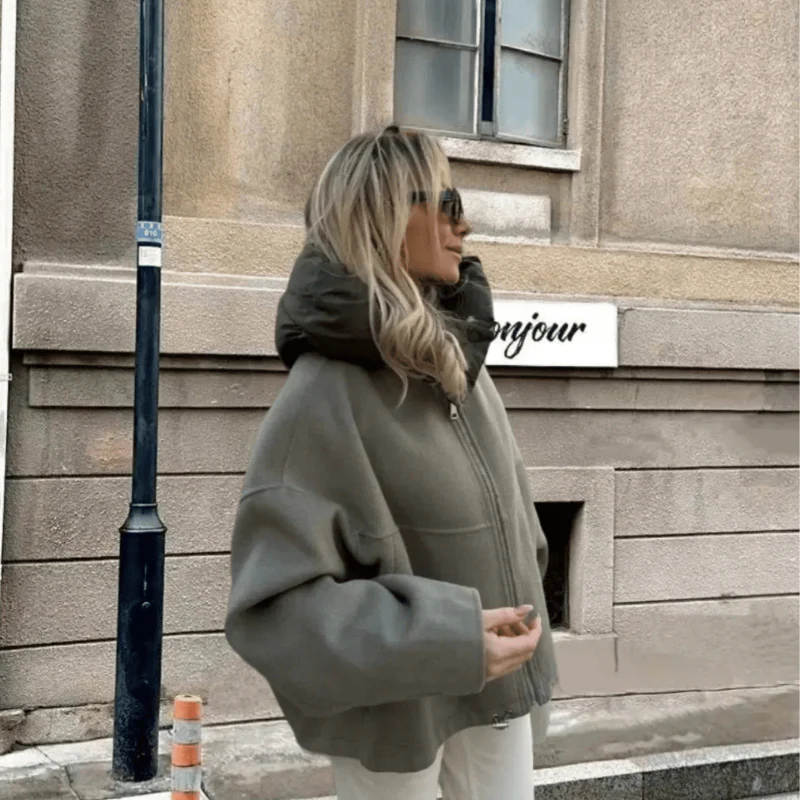 Veste femme à capuche zippée coupe ample - Image 4