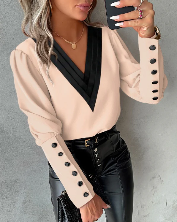 Chemisier femme col V avec détails boutonnés - Image 2