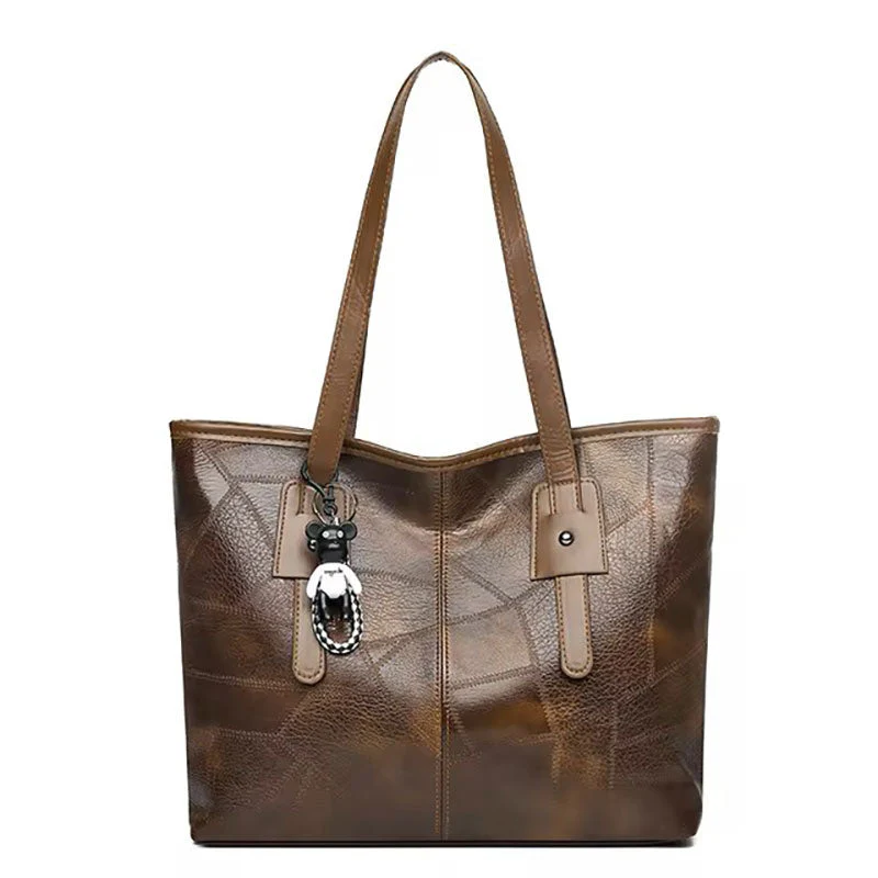 Sac cabas femme structuré avec breloque décorative - Image 2