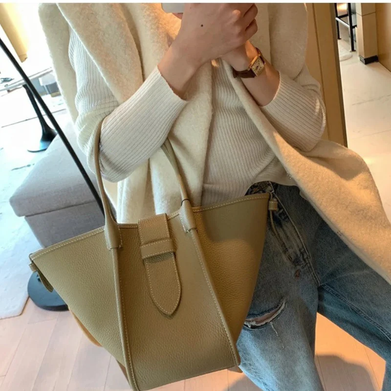 Elina – Sac à main en forme de seau avec Sangle réglable - Image 4