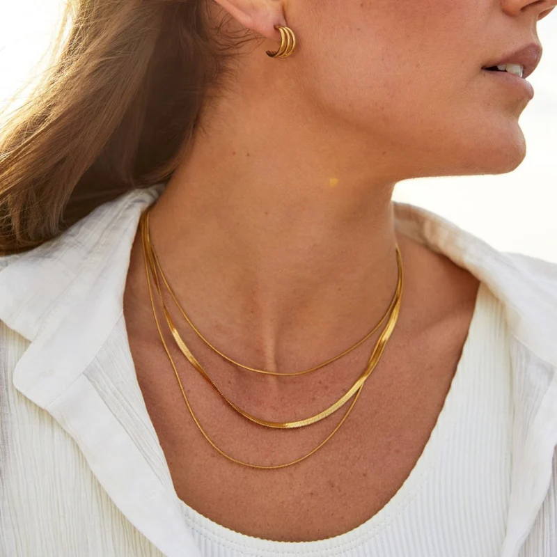 Collier femme Ellie 3 couches moderne - Image 5