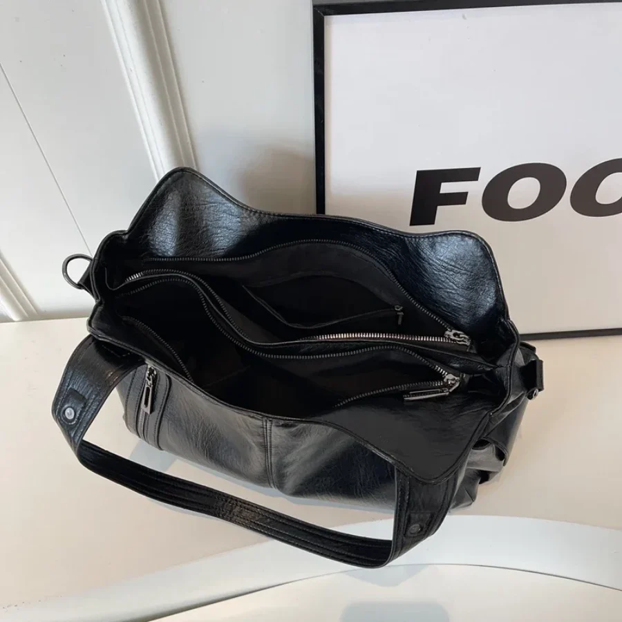 Sac bandoulière femme structuré avec poches zippées - Image 8