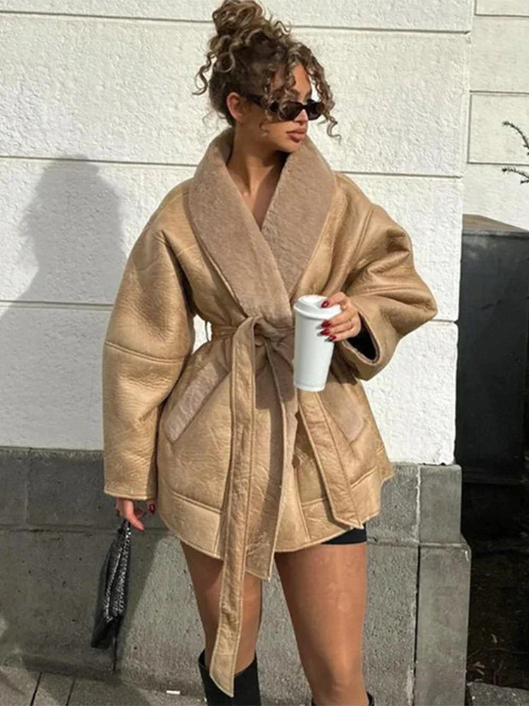 Manteau femme col rabattu avec ceinture ajustable