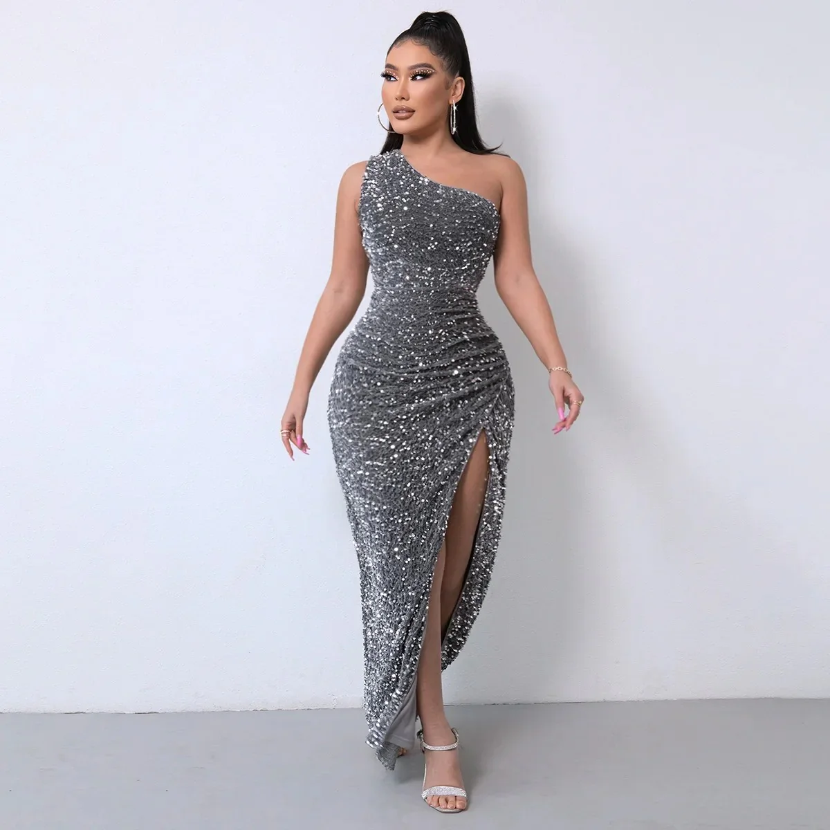 Robe femme une épaule asymétrique avec fente cuisse - Image 3