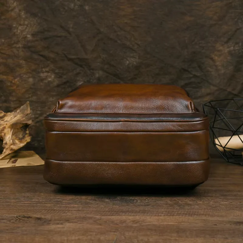 Sac à dos en cuir avec poches zippées multiples - Image 8