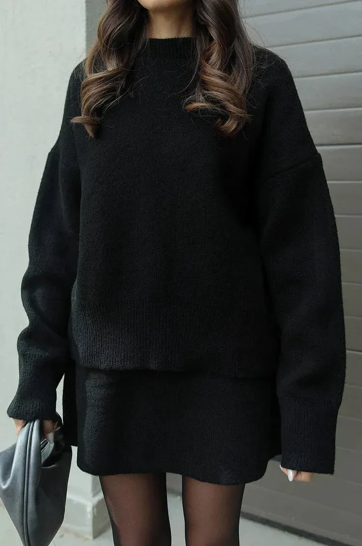 Ensemble pull oversize et mini-jupe élégante - Image 2
