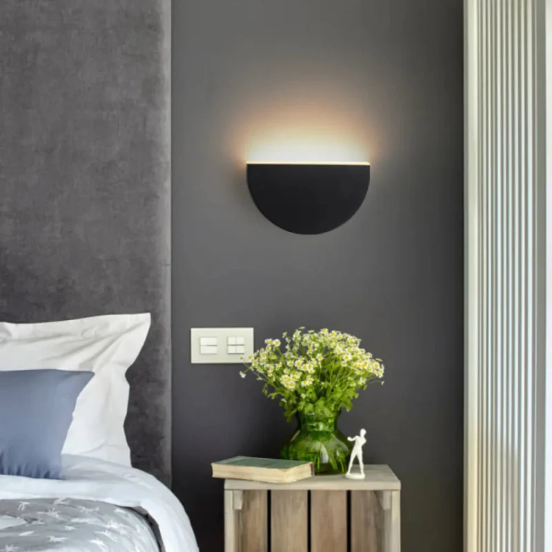 Applique murale LED orientable design géométrique - Image 3