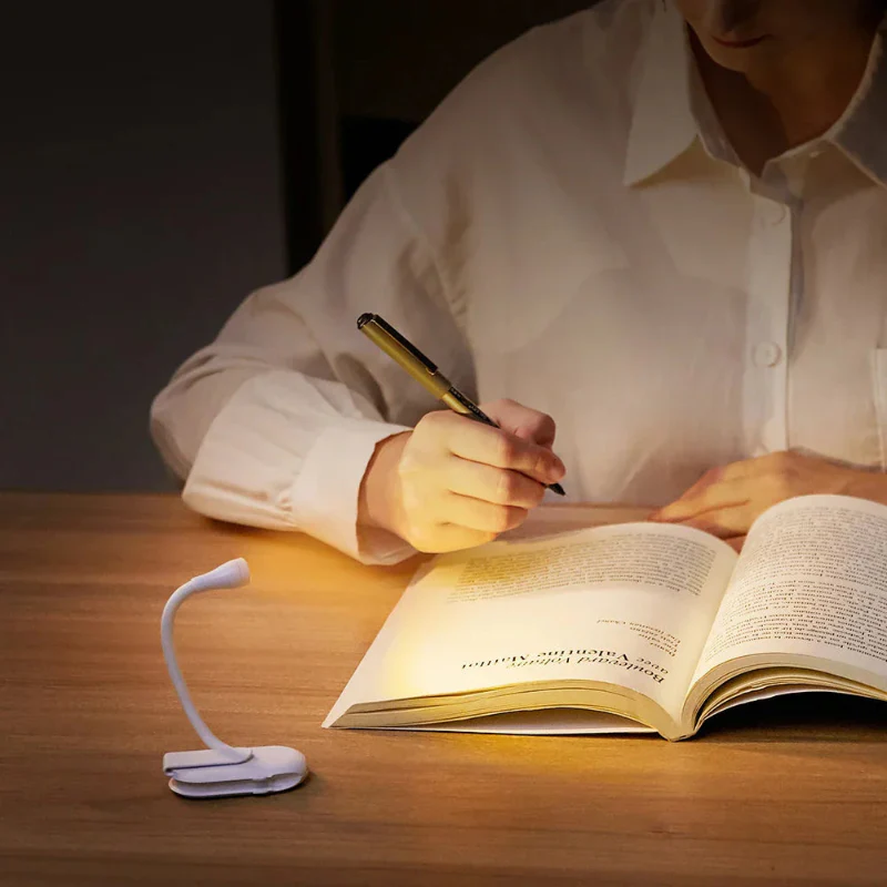 GlowBeam – Lampe Mini-Livre Portable à LED avec Veilleuse et Chargement USB - Image 4