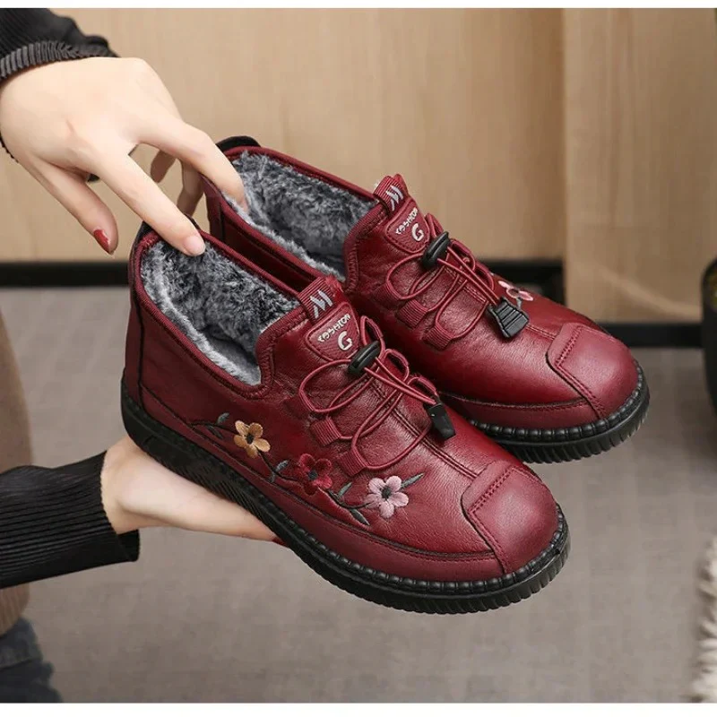 Chaussures à imprimé fleuri femme - Image 4