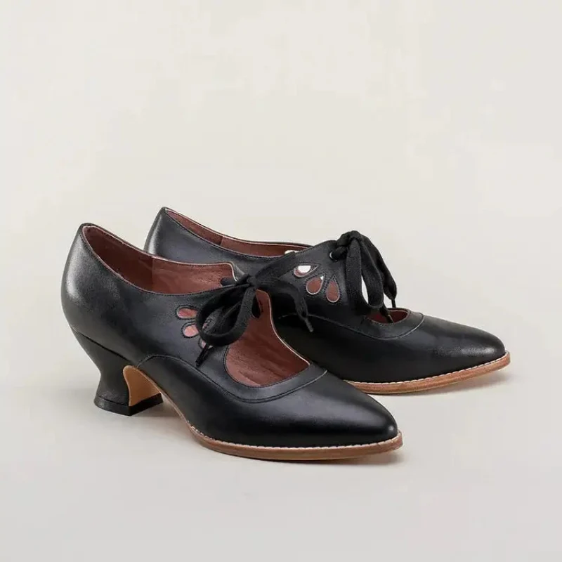 Chaussures à Talons Tendance avec Détails Découpés - Image 6