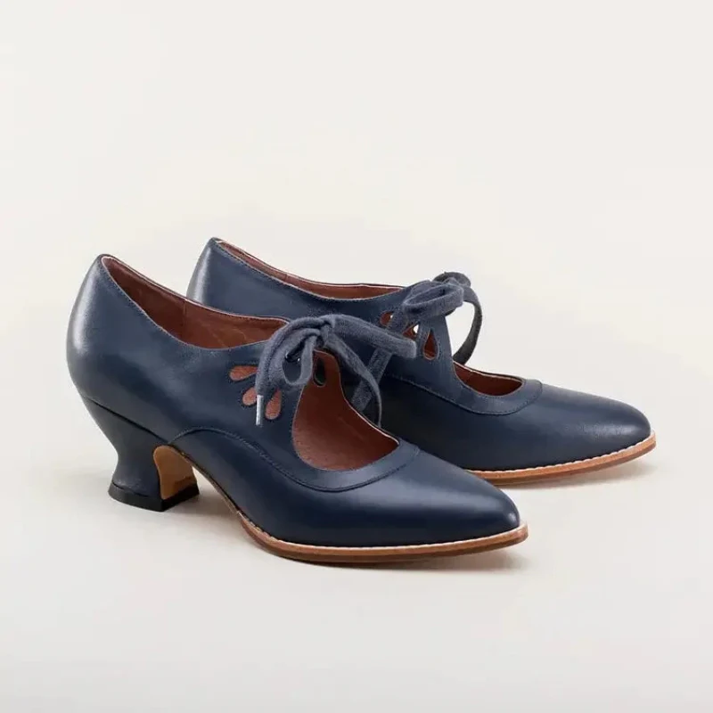 Chaussures à Talons Tendance avec Détails Découpés - Image 9