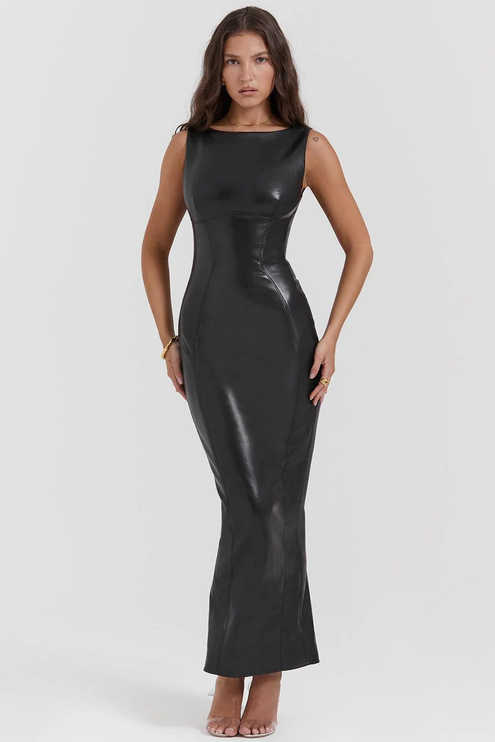 Hazel - Robe longue en cuir avec silhouette flatteuse - Image 2
