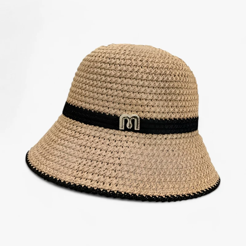 Chapeau élégant à large bord avec design classique - Image 3