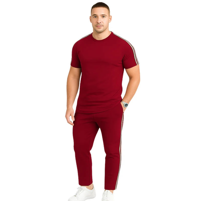 Ensemble deux pièces avec t-shirt à manches courtes et jogger fuselé - Image 2