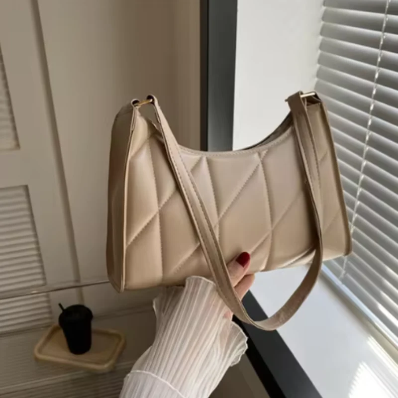Sac bandoulière géométrique à forme structurée - Image 7