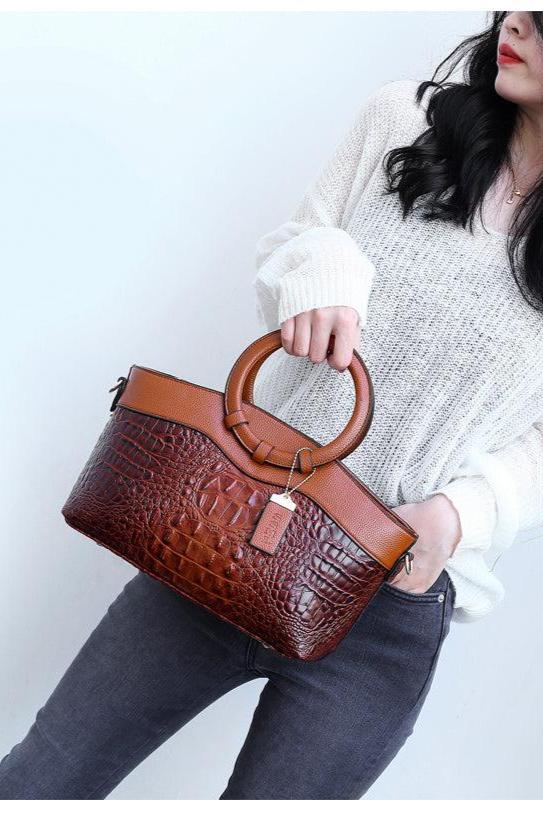 Sac à bandoulière élégant au design convertible