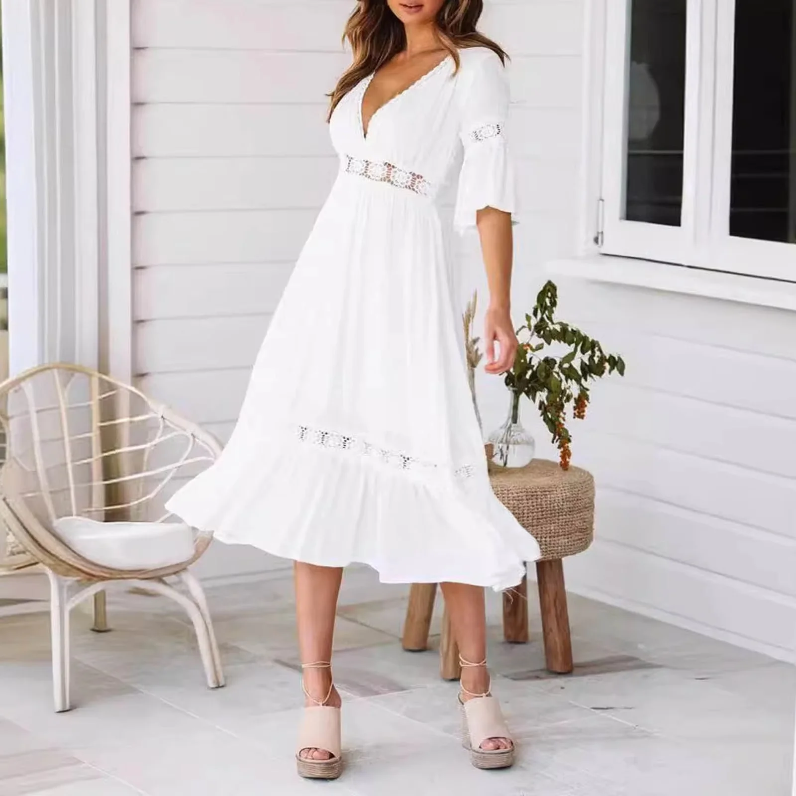 Robe midi moderne col V avec manches courtes évasées - Image 2