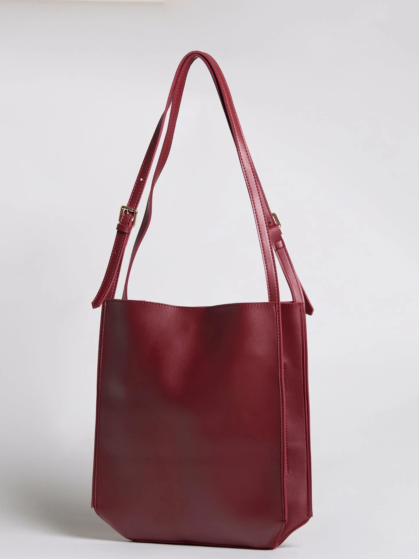 Sac à Bandoulière Élégant avec Bandoulière Réglable et Design Classique - Image 7