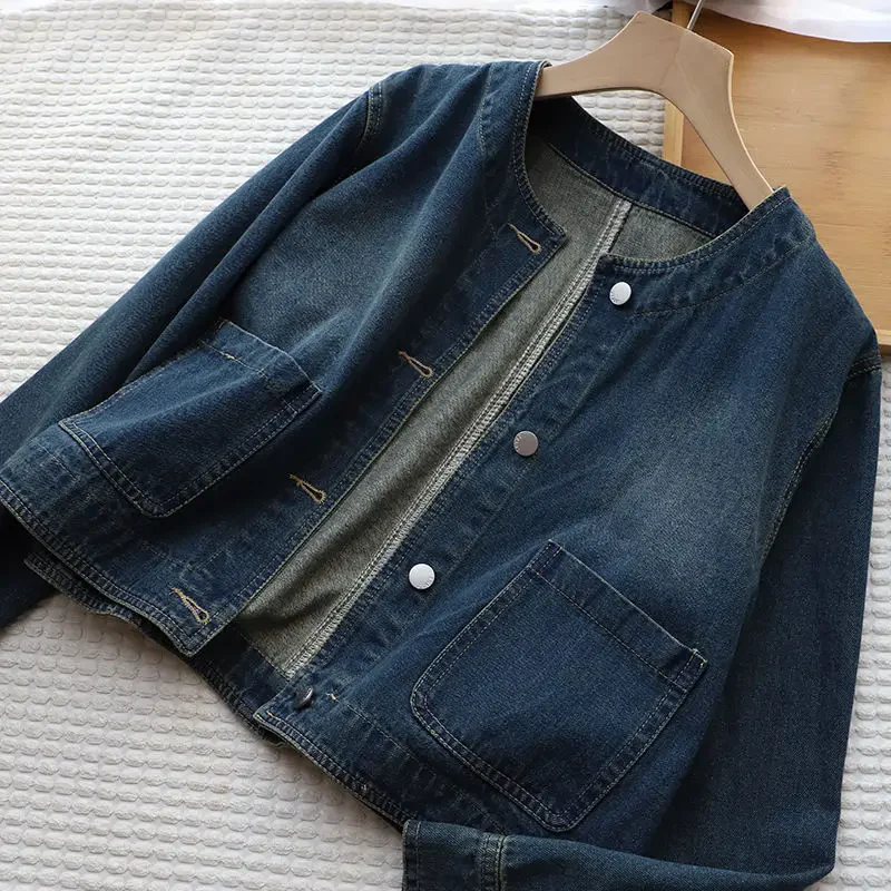 Veste femme en cuir boutonnée col rond - Image 5