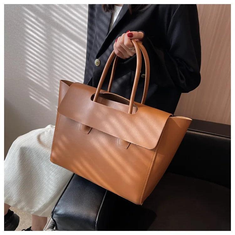 Sac fourre-tout chic et structuré - Image 3