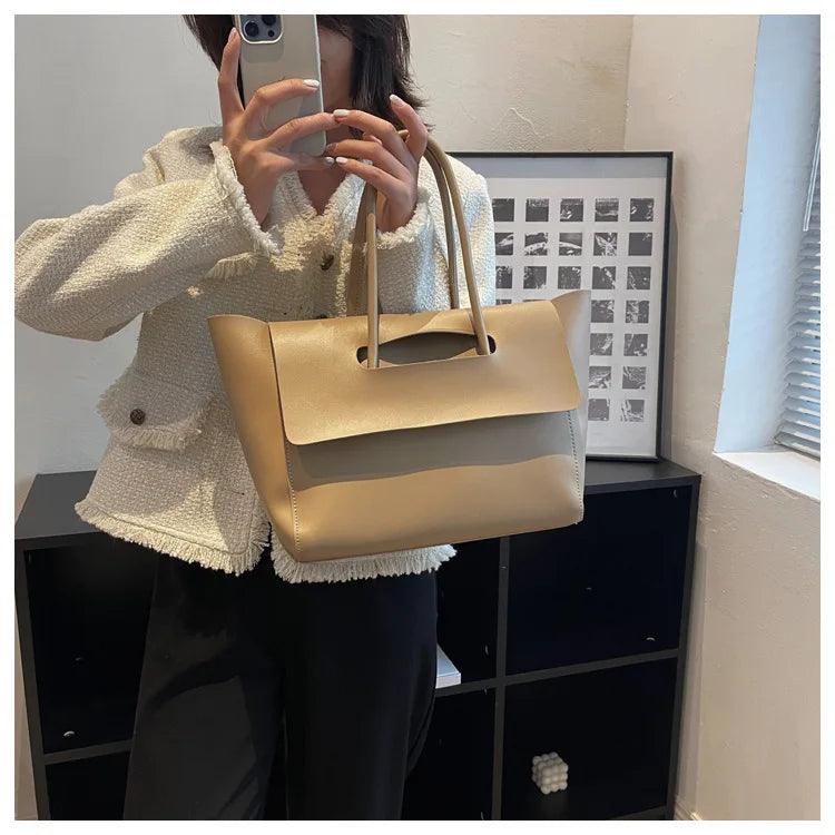 Sac fourre-tout chic et structuré - Image 4