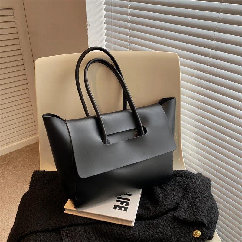 Sac fourre-tout chic et structuré - Image 6