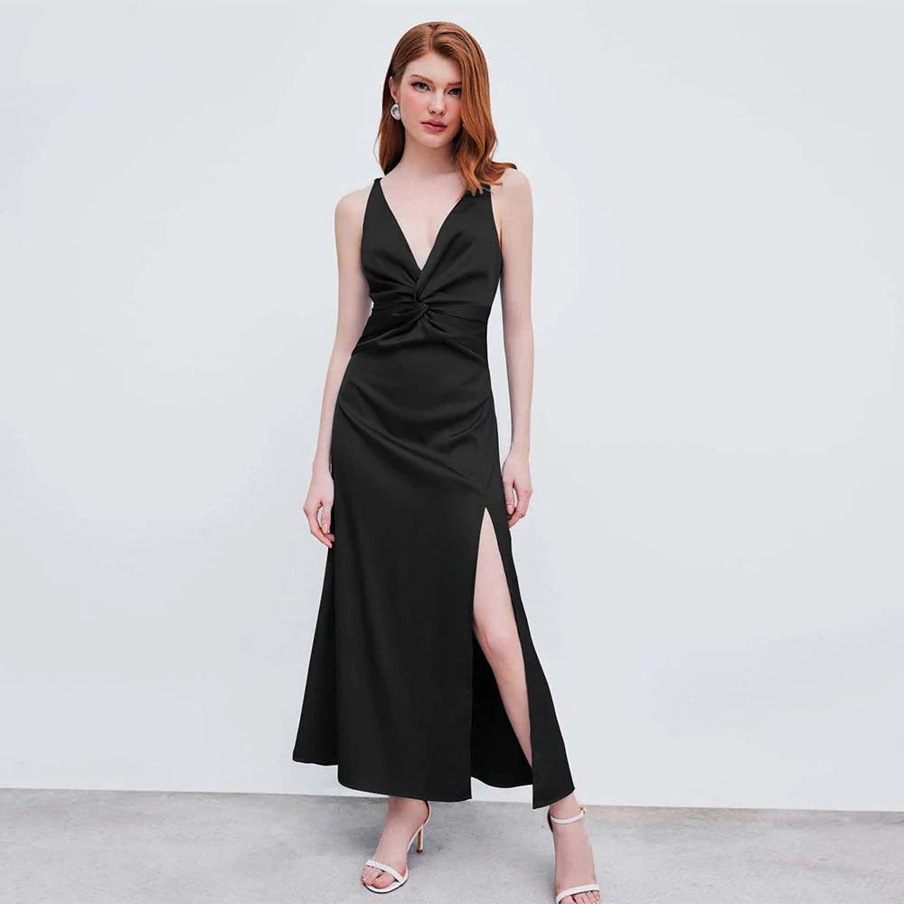 Robe Longue Sans Manches à Décolleté Plongeant