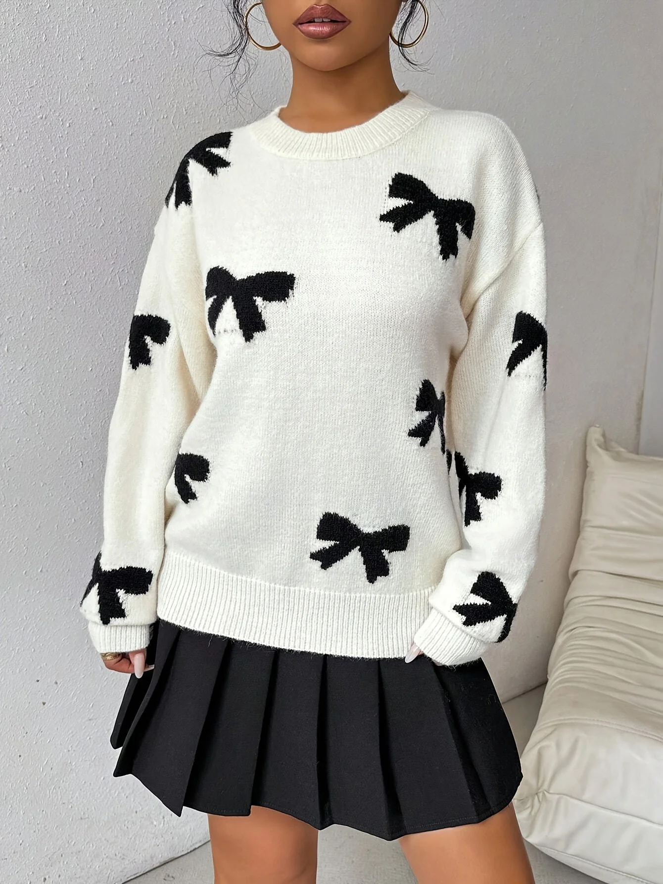 Pull élégant avec détail nœud et motif color-block - Image 3