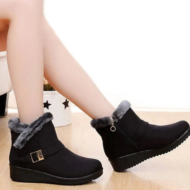 Bottes d'hiver pour femmes avec détail de ceinture, confort et style - Image 5