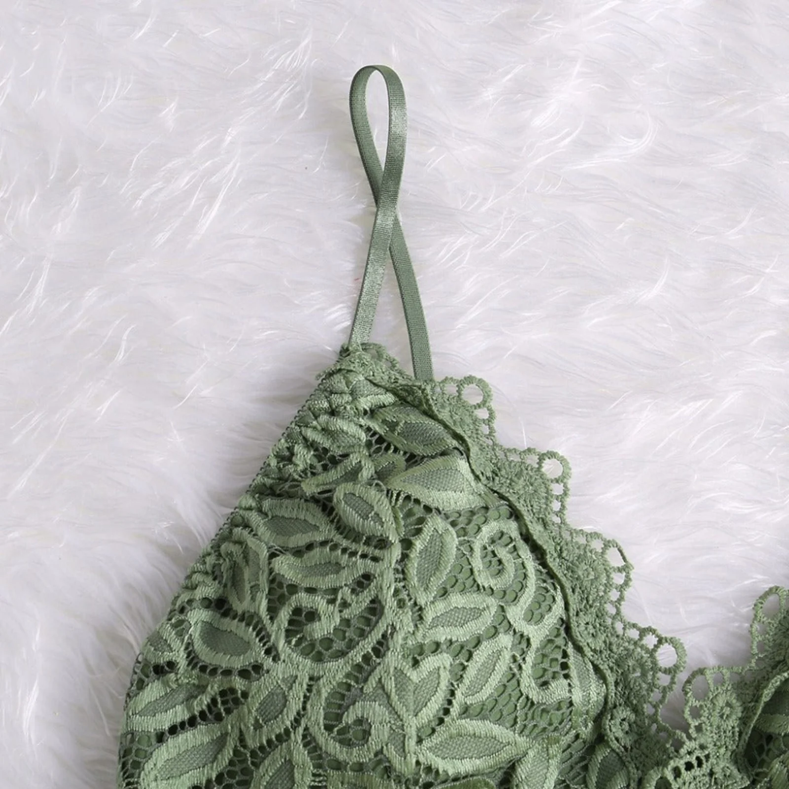 Top femme en maille transparente col V coupe ajustée - Image 18