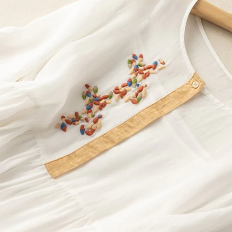 Robe ample à manches longues avec broderie et col rond - Image 6