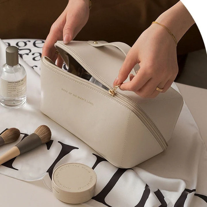 Liora - Trousse de maquillage spacieuse hydrofuge