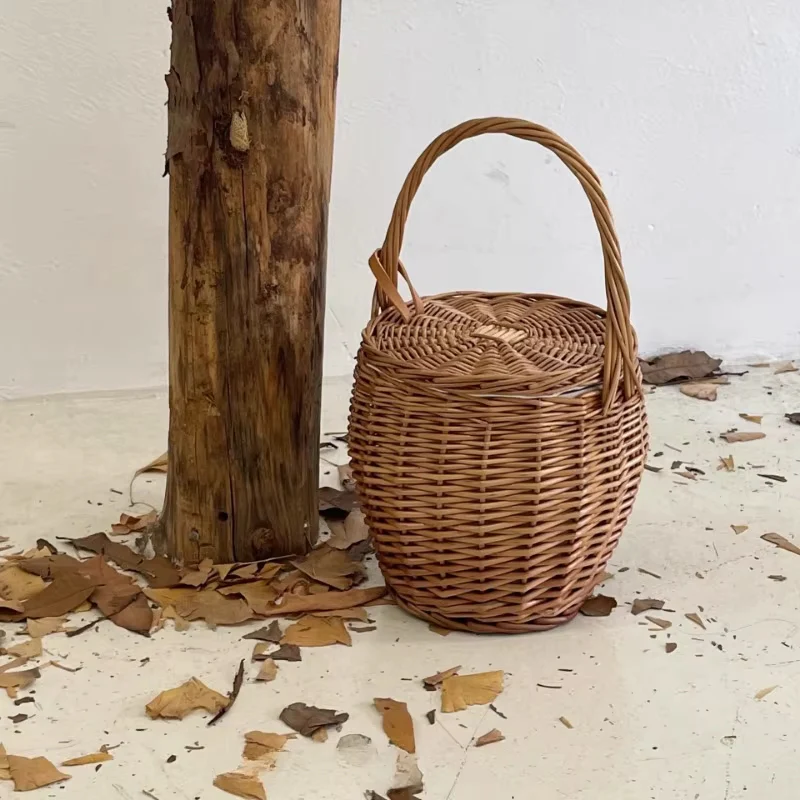 Grand sac panier seau en paille tressée - Image 3