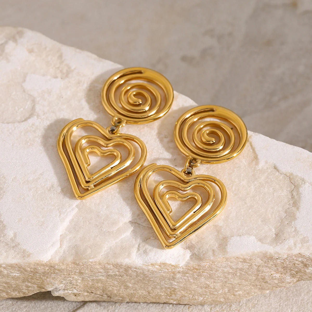 Boucles d'oreilles cœur femme - Image 3