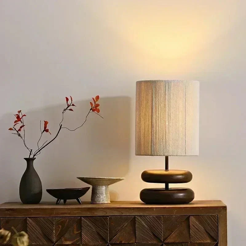 Lampe de table LED avec socle en bois - Image 5